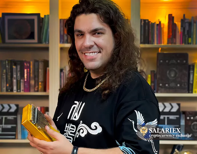 آدام مرادی کیست؟